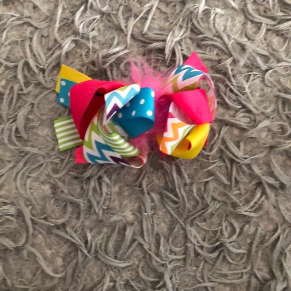 Lot of Bows - Picture 2 of 2